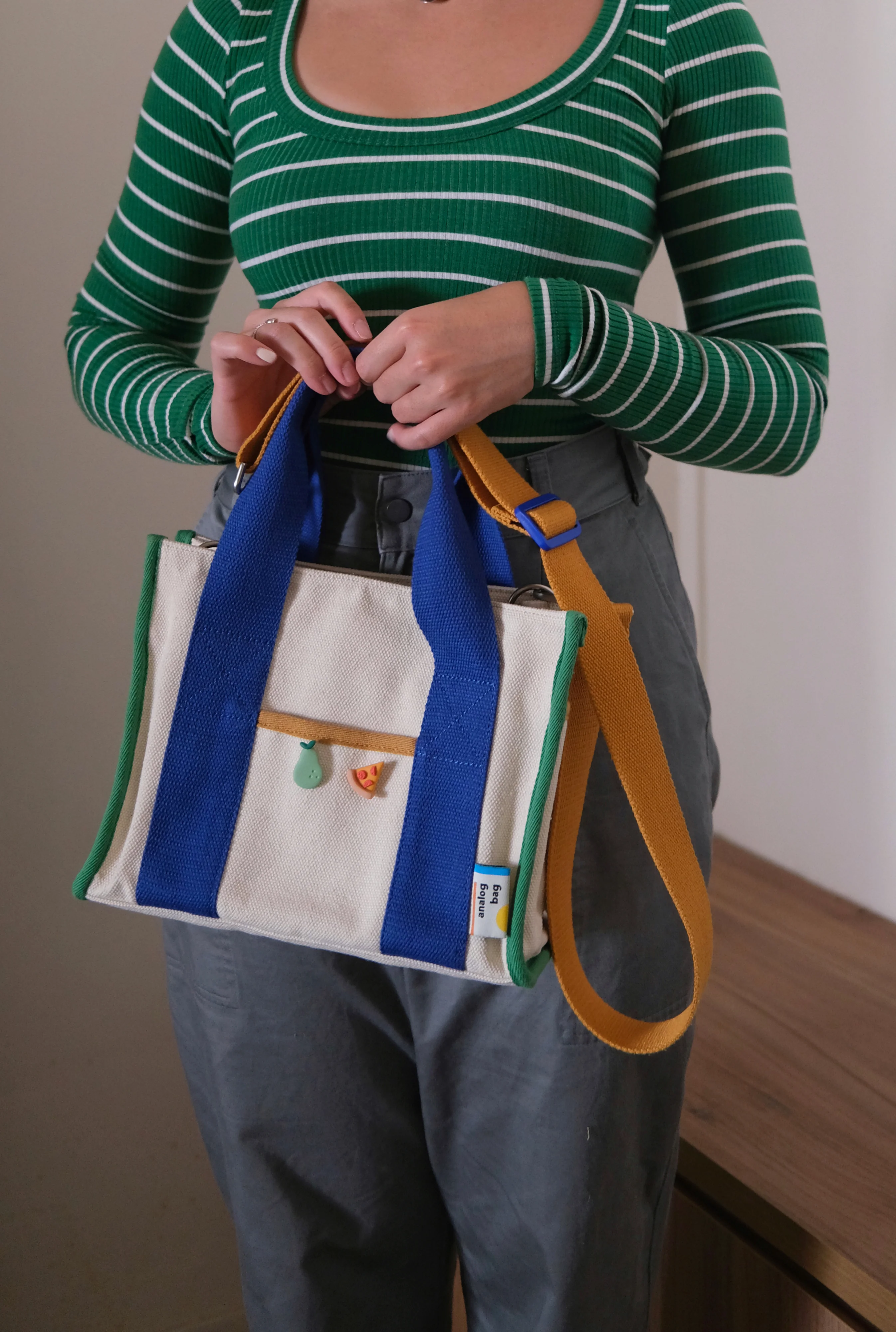Analog No.16 Medium Tote Bag (Limited Edition) - Image 5