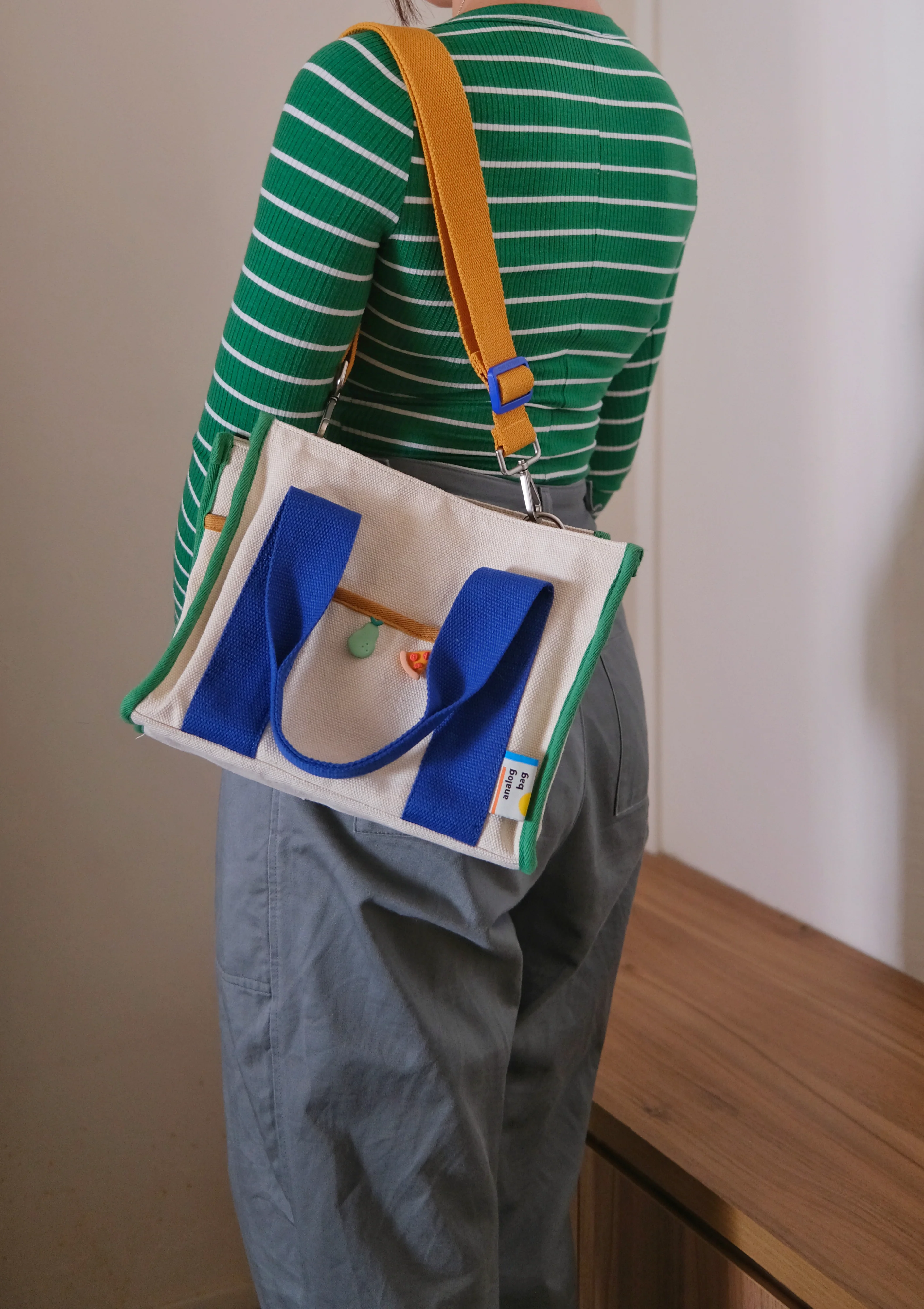 Analog No.16 Medium Tote Bag (Limited Edition) - Image 6